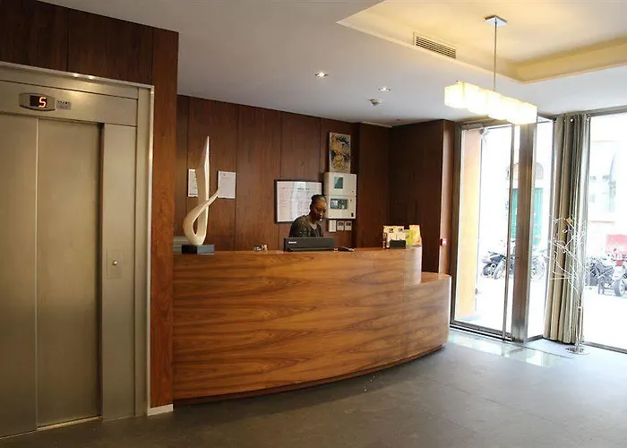 Hotel Art Congres 3*