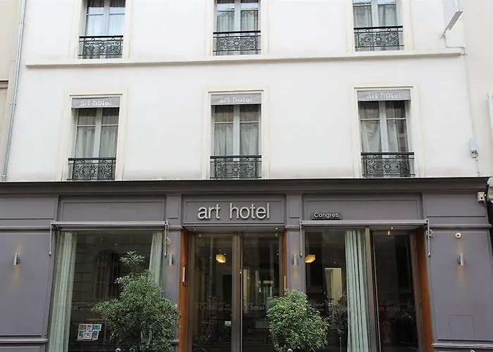 فندق Art Congres باريس