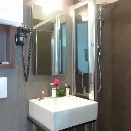 Art Congres Szálloda Párizs